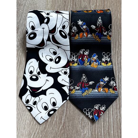 Vintage Disney Unlimited|Tie|Mickey Face & Disney Character Expressions - Picture 2 of 7